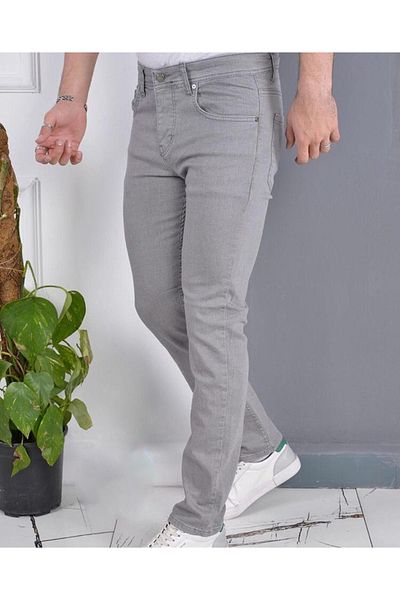 Staff Regular Fit Jeans