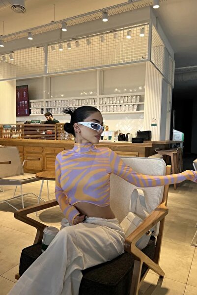 Jose Clothing Kadın Dik Yaka Desenli Uzun Kollu Crop Bluz