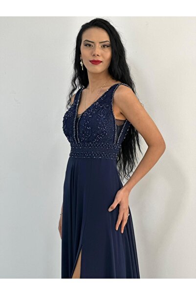 MAX PERRY ABİYE Göğüsten Güpür Ve Boncuk Işleme Detaylı V Yaka Abiye Elbise