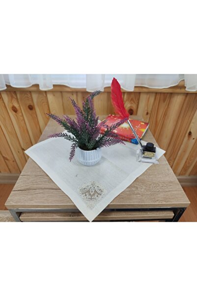 Cennet Home زهرة طاولة زخرفية من الخزامى ذات ملمس طبيعي في وعاء خوص أبيض