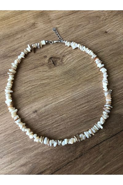 Stoneday Off White Pearlescent Broken Stone Silver Detailed Necklace