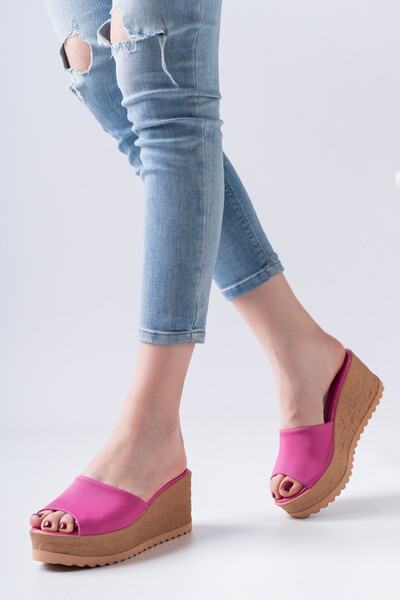 Lanina Γυναικείες παντόφλες Wedge Heel