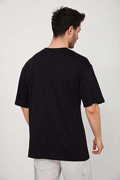 Cazador 4136 Ανδρικό μπλουζάκι με λαιμόκοψη