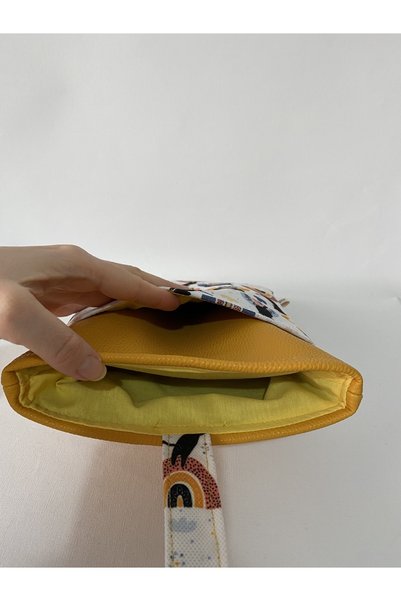TALKING DREAMS Yellow Cat Patterned Book Case