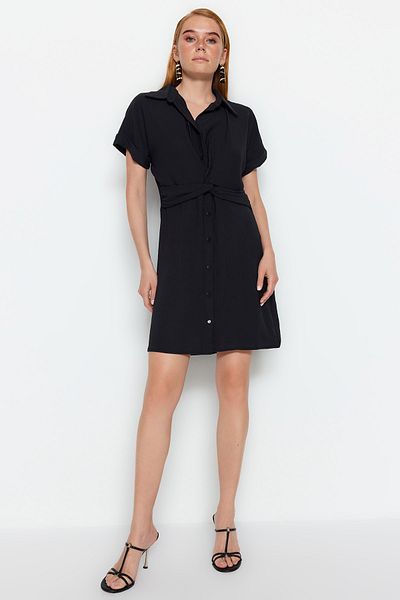 Trendyol Collection Чорна ткана міні-сукня Гомлек з деталізованою талією TWOSS23EL02347