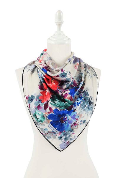 Bursa İpek Ecru Geranium Pattern Silky Scarf