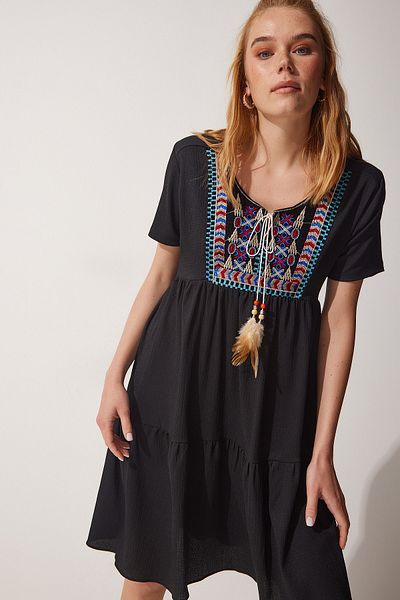 Happiness İstanbul Women's Black Ethnic Embroidered Summer Knitted Dress DD01220