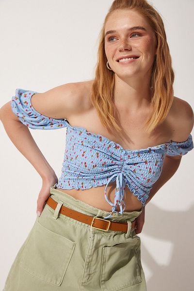 Happiness İstanbul Blau bedrucktes Crop-Viskose-Strick-T-Shirt für Damen UB00084