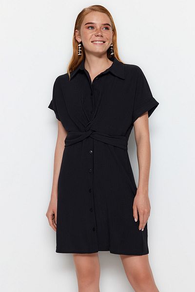 Trendyol Collection Чорна ткана міні-сукня Гомлек з деталізованою талією TWOSS23EL02347