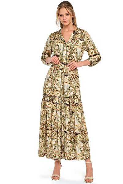 Guitar قميص منسوج بياقة القاضي باللون الأخضر