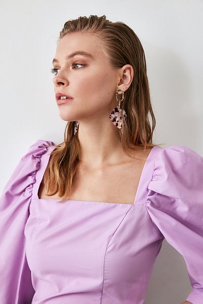 Trendyol Collection Μπλούζα υφαντό με μπαλόνι τετράγωνο γιακά λιλά TWOAW21BZ0210