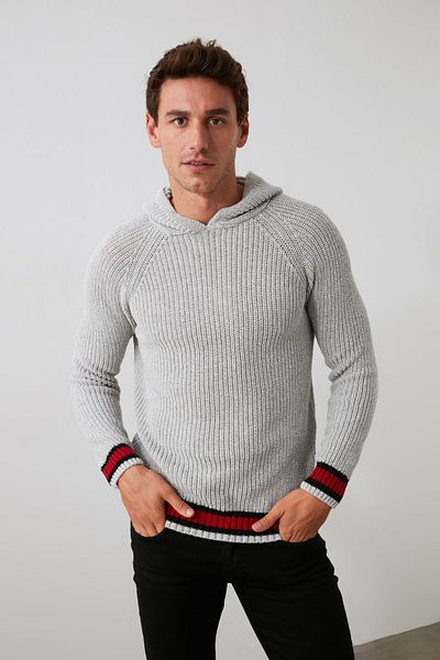 Trendyol Collection Grauer Wollstrickpullover mit Kapuze – TMNAW21KZ0399