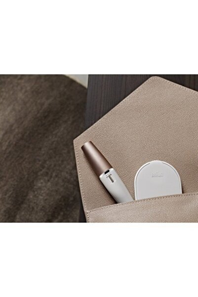 Braun Face 831 - Yüz Epilatörü Ve Yüz Temizleme Fırçası, Ek Pil Ile Birlikte