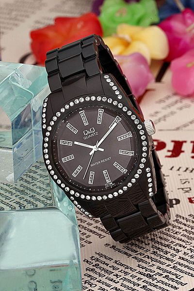 Q&Q Women's Wristwatch 3B706
