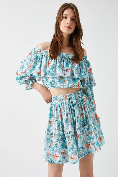 Koton Gemusterte korallenrote Crop-Bluse mit Rüschen für Damen 1yak62292uw