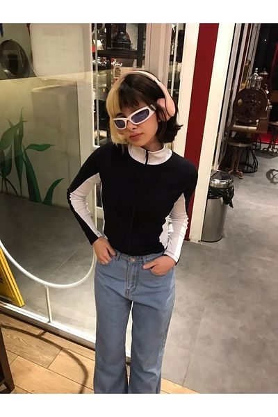 Gofeel Zippered Line Detail Black Color Crop Blouse