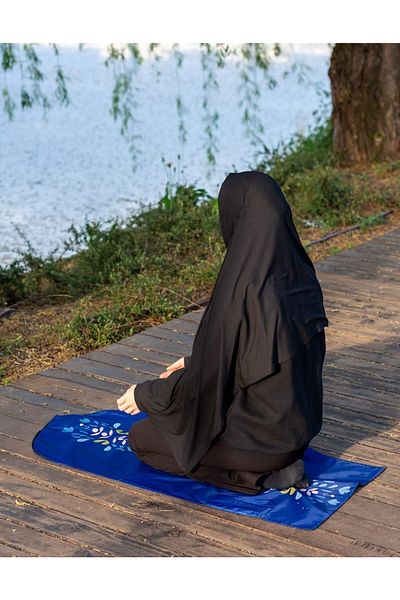 TAKVA Portable Pocket Prayer Rug| Travel Prayer Rack, Foldable Prayer Rug, Perfect Gift Scandinavian Blue