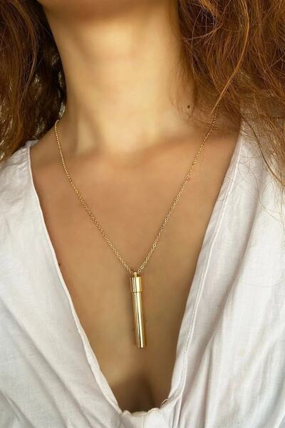 Herşey Nota Kapsül Açılabilen Notlu Kapaklı Gold Dilek Kolyesi