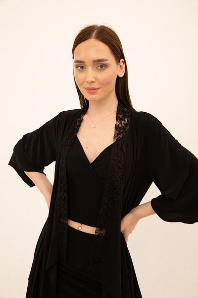Laranor Ζακέτα & κιμονό με λεπτομέρεια δαντέλας σε μαύρο λαιμό