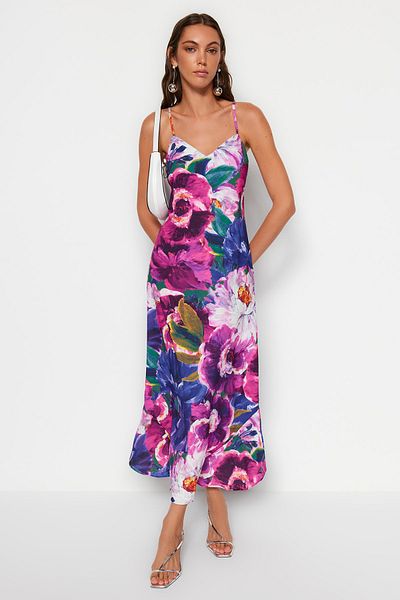 Trendyol Collection Mehrfarbiges Midikleid aus gewebtem Satin mit geradem Schnitt und Trägern und Blumendruck TWOSS23EL02416