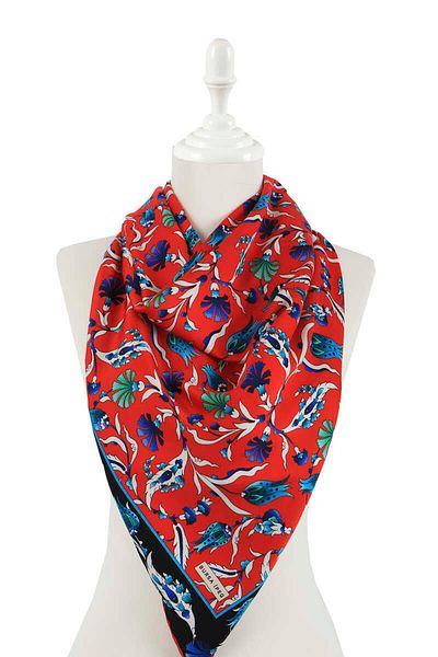 Bursa İpek Red Turkish Motif Carnation Tulip Pattern Silky Scarf