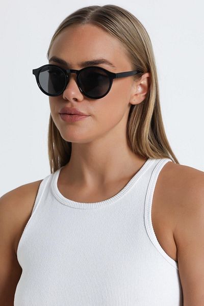 Goldmine Classy Model Unisex Sunglasses Black