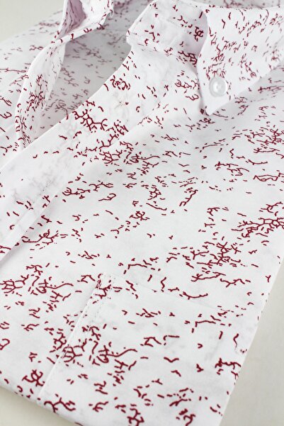 Varetta Men's White Claret Red Classic Cut Cotton Short Sleeve Shirt with Pockets