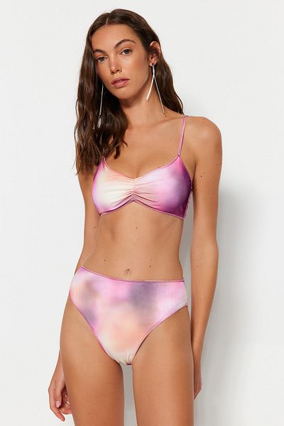 Trendyol Collection Gradient Patterned Mesh Detailed High Waist High Leg Bikini Bottom TBESS23BA00347