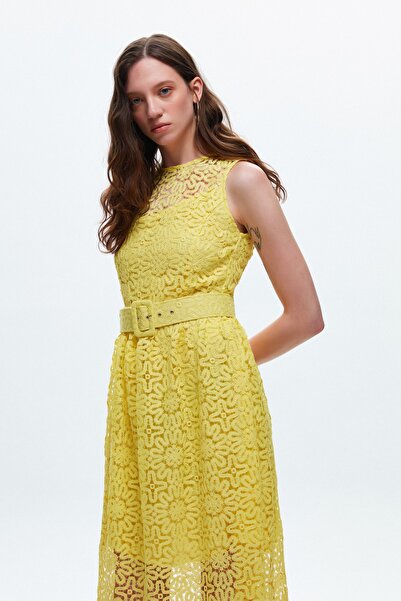 adL Çiçek Desenli Kolsuz Kemerli Dantel Elbise