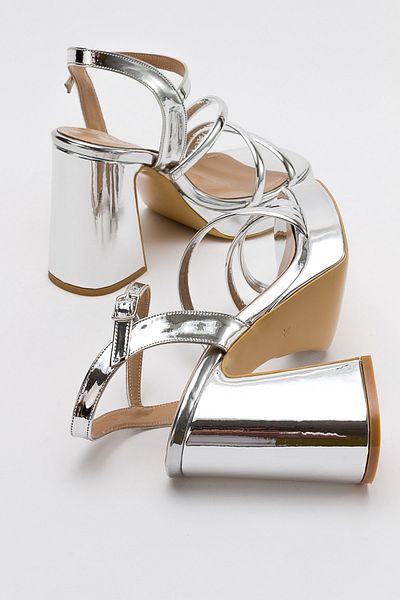 LuviShoes Heas stříbrné dámské boty na podpatku