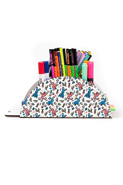 kutuTR Wooden Vip Colorful Animals Rainbow Ruled Desktop Pen Holder Organizer Assembled Boxed