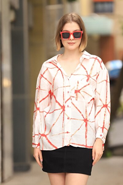 İgnites Women's White Red Patterned Oversize Shirt