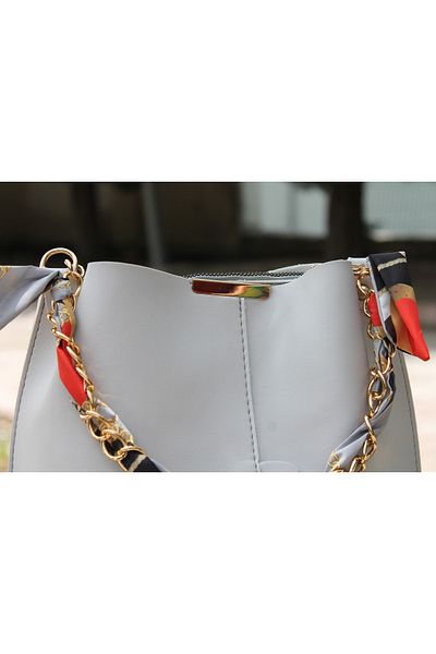 fiestabag Geanta de dama din piele moale - cu esarfa, accesorii lant, 3 compartimente, pentru brat si umar