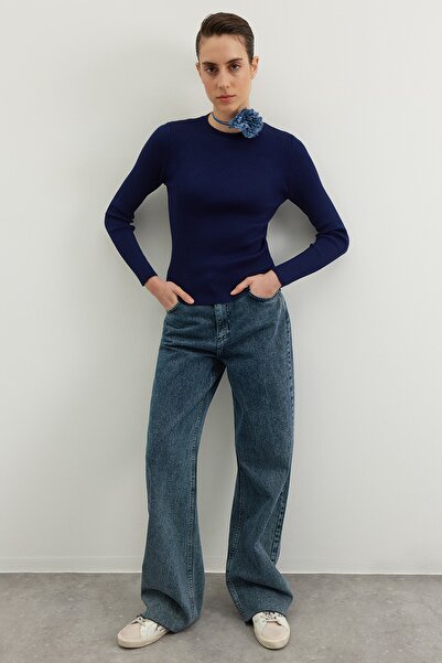 Trendyol Collection Marineblauer Basic Strickpullover mit Kordelzug TWOAW22KZ1708