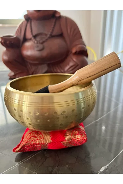 Miamantra 14 cm Diameter Brass Tibetan Sound Bowl - Red Pillow and Mallet Set