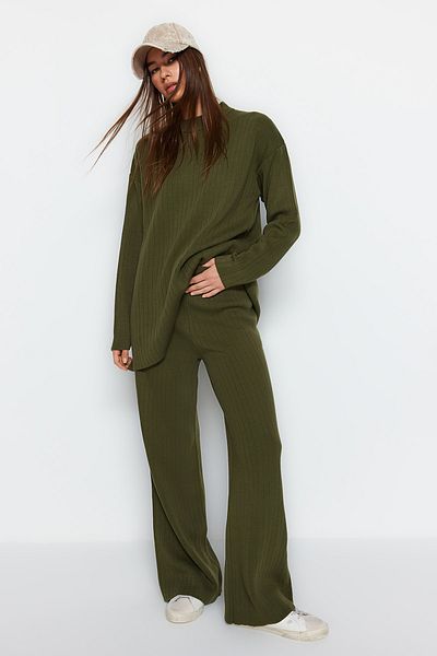 Trendyol Collection Olajzöld alap kötöttáru öltöny - széles szabású TWOAW23AU00255
