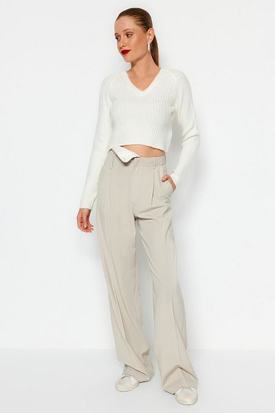 Trendyol Collection Ecru Crop Soft Textured Basic Knitwear Sweater TWOAW22KZ1453