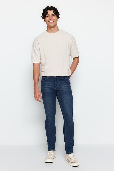 Trendyol Collection TMNAW22JE0800 Modell Indigo Skinny Fit Jeans