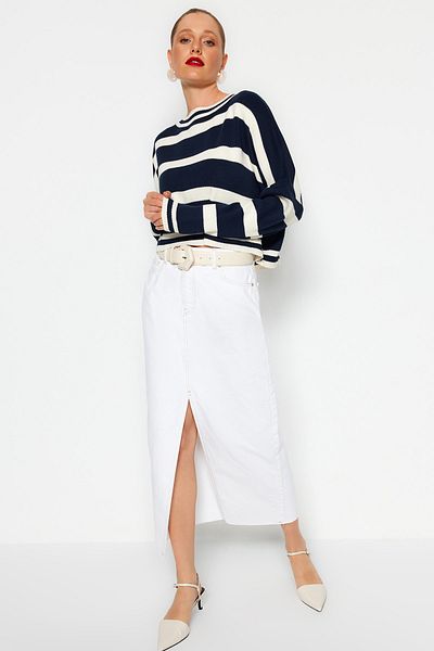 Trendyol Collection Sötétkék Crop csíkos kötöttáru pulóver TWOAW23KZ00205