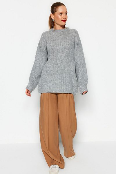 Trendyol Collection Light Gray Wide Fit Soft Textured Basic Knitwear Sweater TWOAW20FV0142