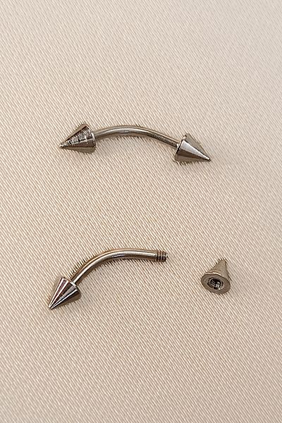 COSİTA Silver Color Stud Detail Steel Piercing Tragus Cartilage Earring (pair) - 1.5 Cm