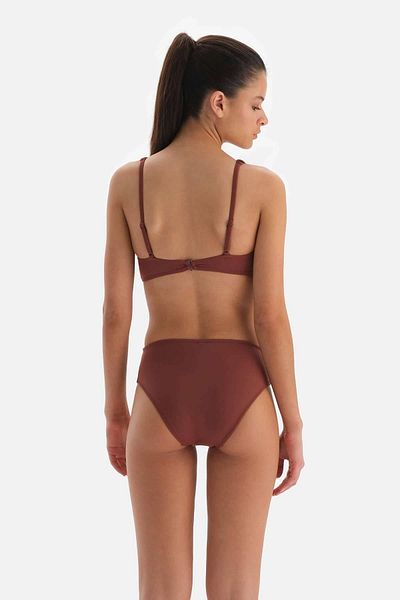 Dagi Braunes Triangel-Bikinioberteil mit weitem V-Draht