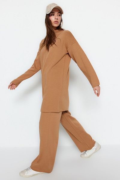 Trendyol Modest Σετ πουλόβερ-παντελόνι-πλεκτά καμήλα-κάτω-πάνω TCTAW24US00019