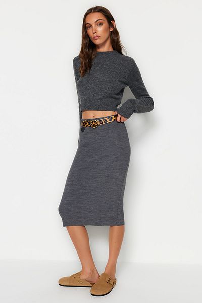 Trendyol Collection Antracitová midi tužková pletená sukně TWOAW20DU0006