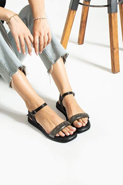 Neva'nın Butiği صندل نسائي خفيف الوزن لتقويم العظام بتفاصيل حجرية مخططة