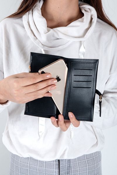 Womancraft إكسسوار محفظة نسائية سوداء بإبزيم من الجلد الناعم وأقسام متعددة