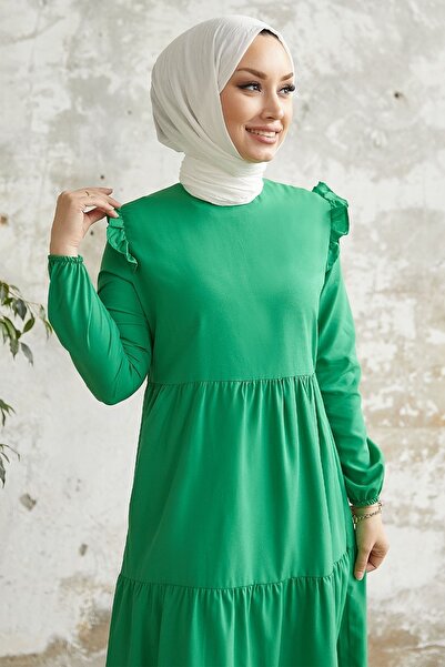 InStyle Šaty s volánom na ramenách Lenia - zelené