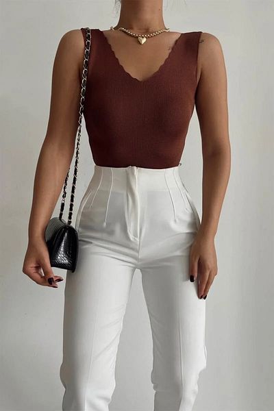 Jose Clothing Γυναικεία πλεκτή μπλούζα με λουράκι με λαιμόκοψη σε σχήμα V
