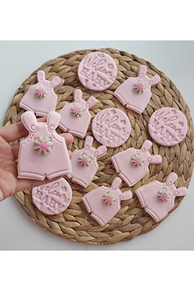 Tatlı Armağanlar Welcome Baby Ve Askılı Tulum Butik Kurabiye - 20 Adet