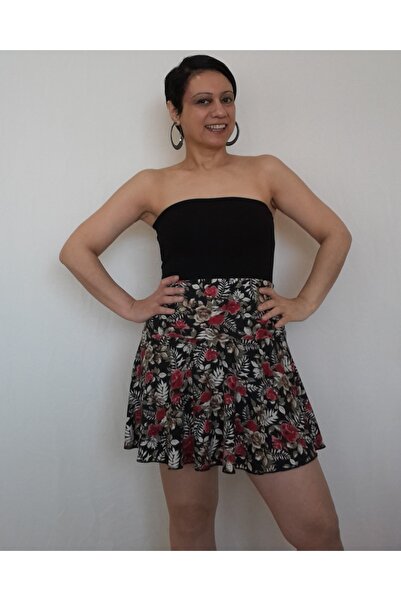 Mertcan Butik Міні-спідниця з червоним квітковим візерунком